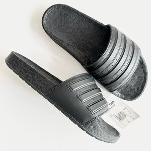 ADIDAS | NWT UNISEX ADILETTE BOOST SLIDES PREMIUM COMFORT SANDALS (ALL BLACK)